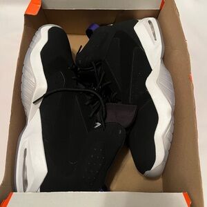 Nike Downshifter 12 Black and Smoke Grey